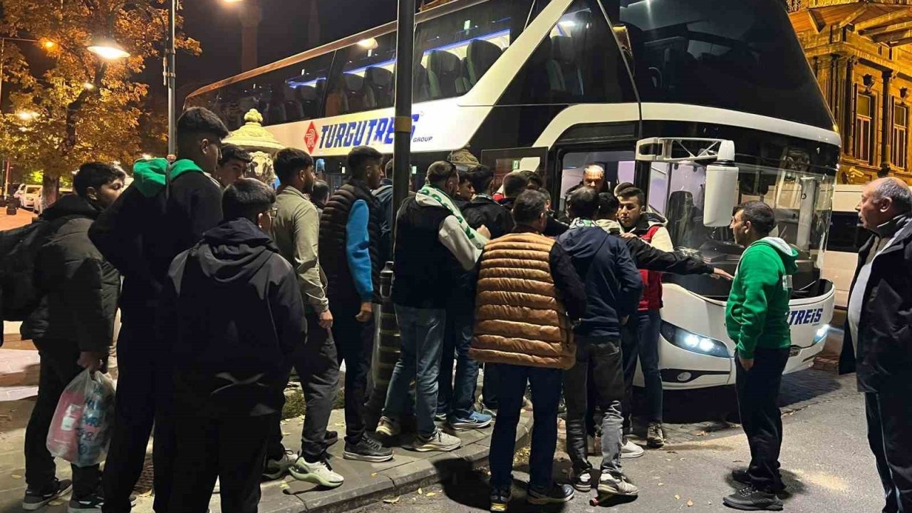 Kars 36 Spor Taraftarı Batman Deplasmanında: Asbaşkan'dan Ücretsiz Otobüs Desteği