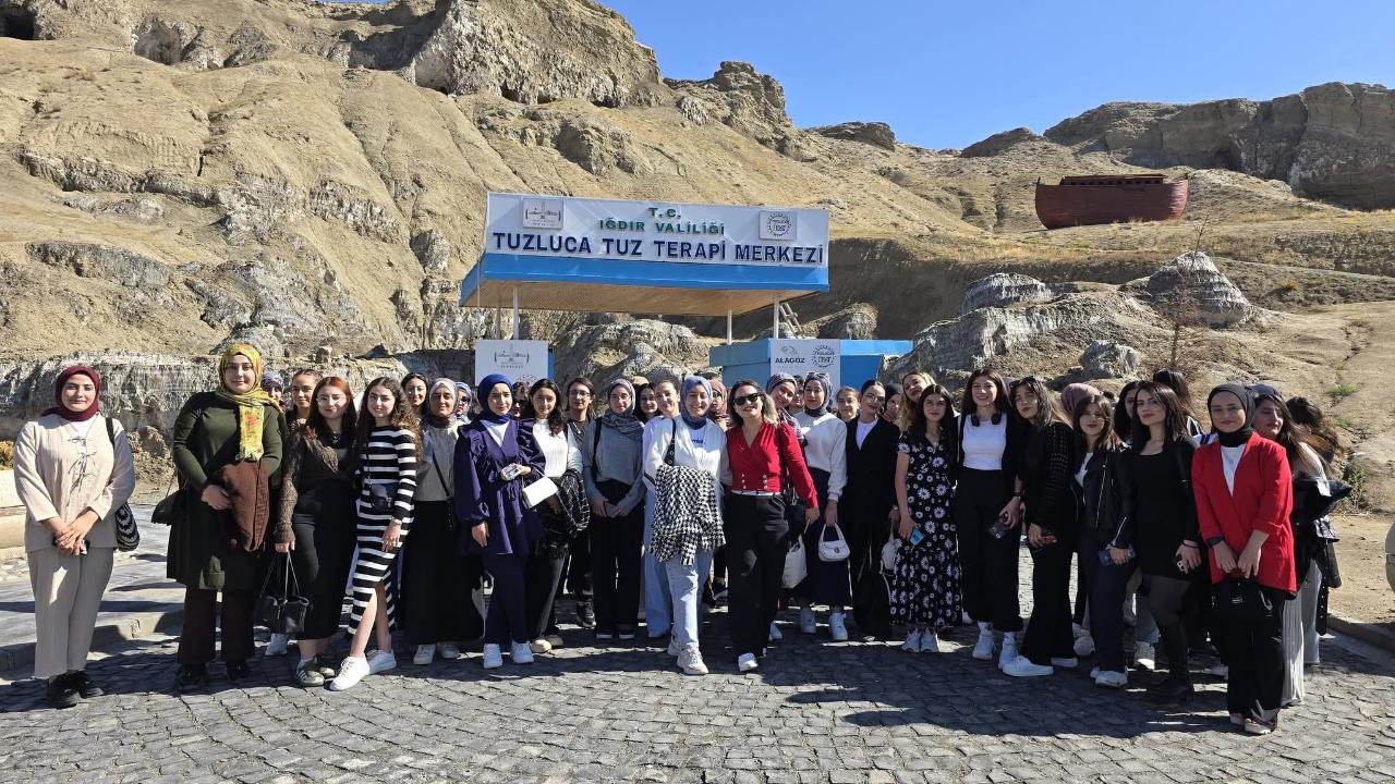 Yeni Öğrenciler “Gelin Tanış Olalım” Gezisiyle Iğdır’ı Keşfetti