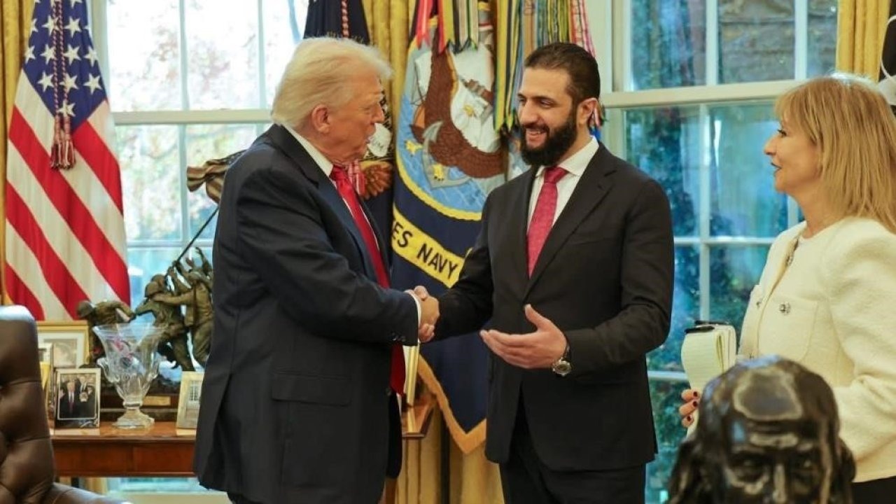 ABD Başkanı Trump ve Suriye Lideri eş-Şara'dan Parfümlü Görüşme
