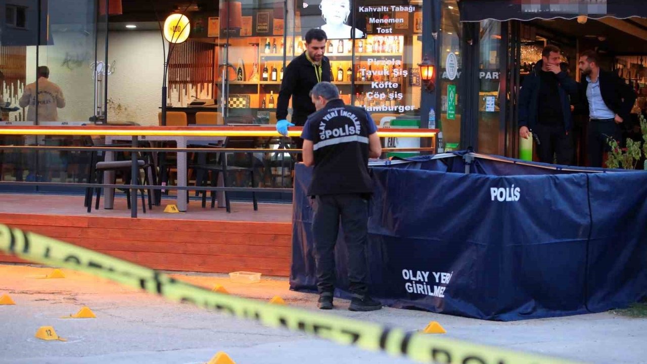 Aile Husumeti Kanlı Bitti: Antalya’da Silahlı Kavgada 1 Ölü, 22 Boş Kovan Bulundu