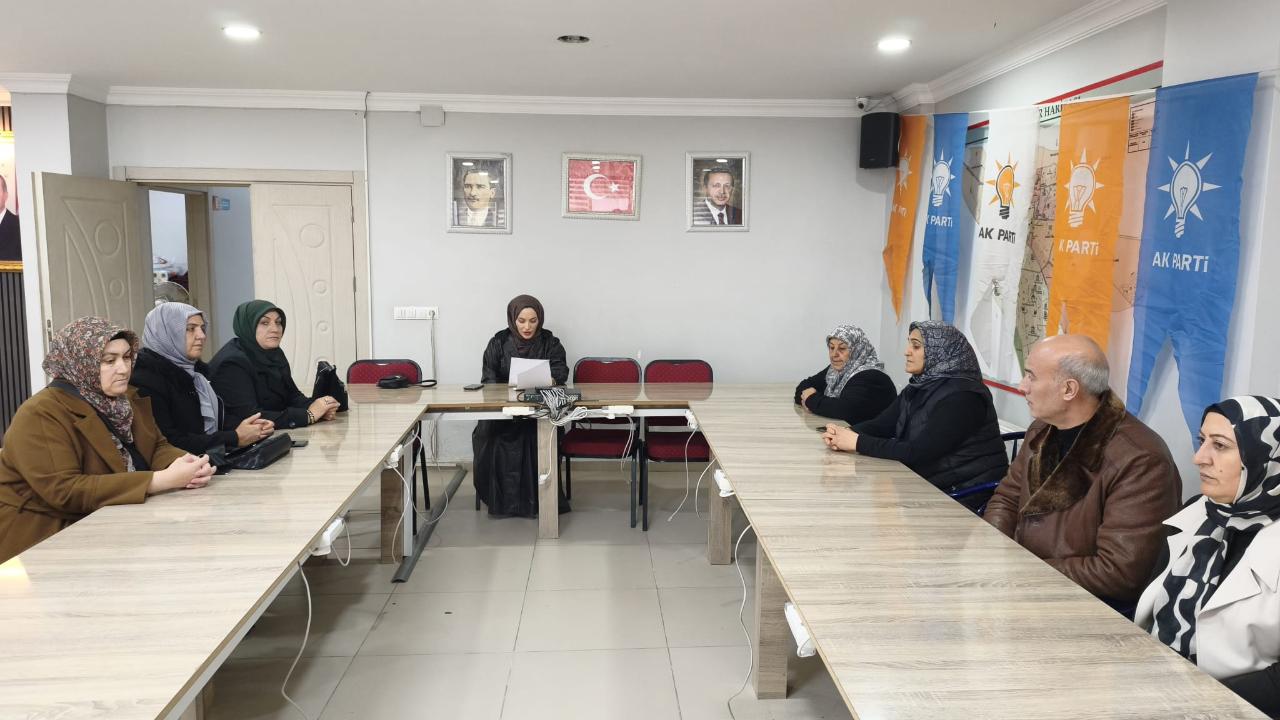 AK PARTİ KADIN KOLLARI'NDAN 25 KASIM MESAJI: "ŞİDDETLE MÜCADELEDE SIFIR TOLERANS “