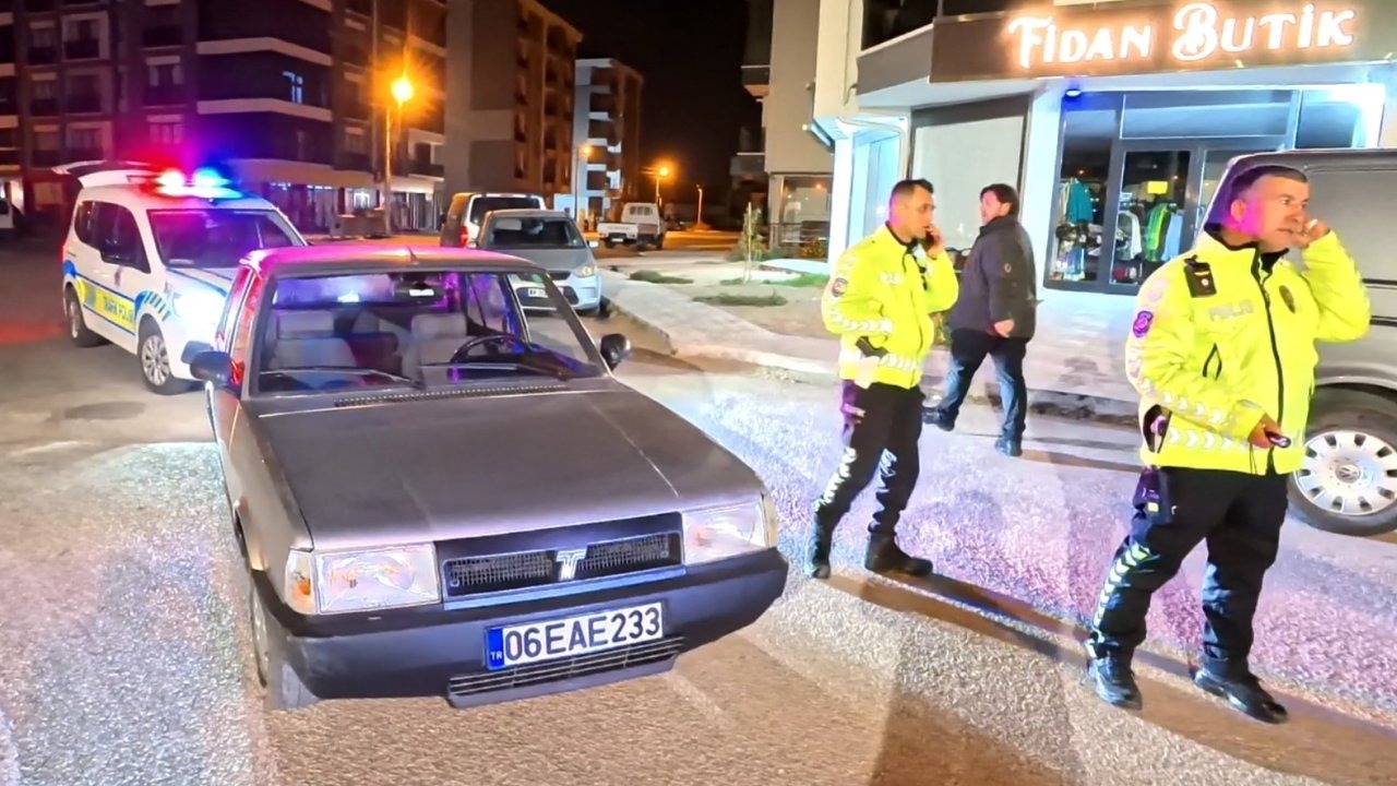 Aksaray'da Film Gibi Kovalamaca: Drift Atan Sürücü Kaçtı, Araca 54 Bin Lira Ceza Kesildi