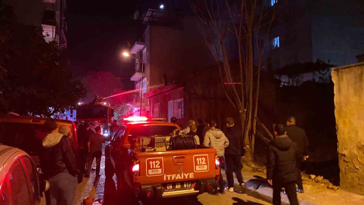 Aydın'da Müstakil Ev Yandı: Yaşlı Kadın Evsiz Kaldı