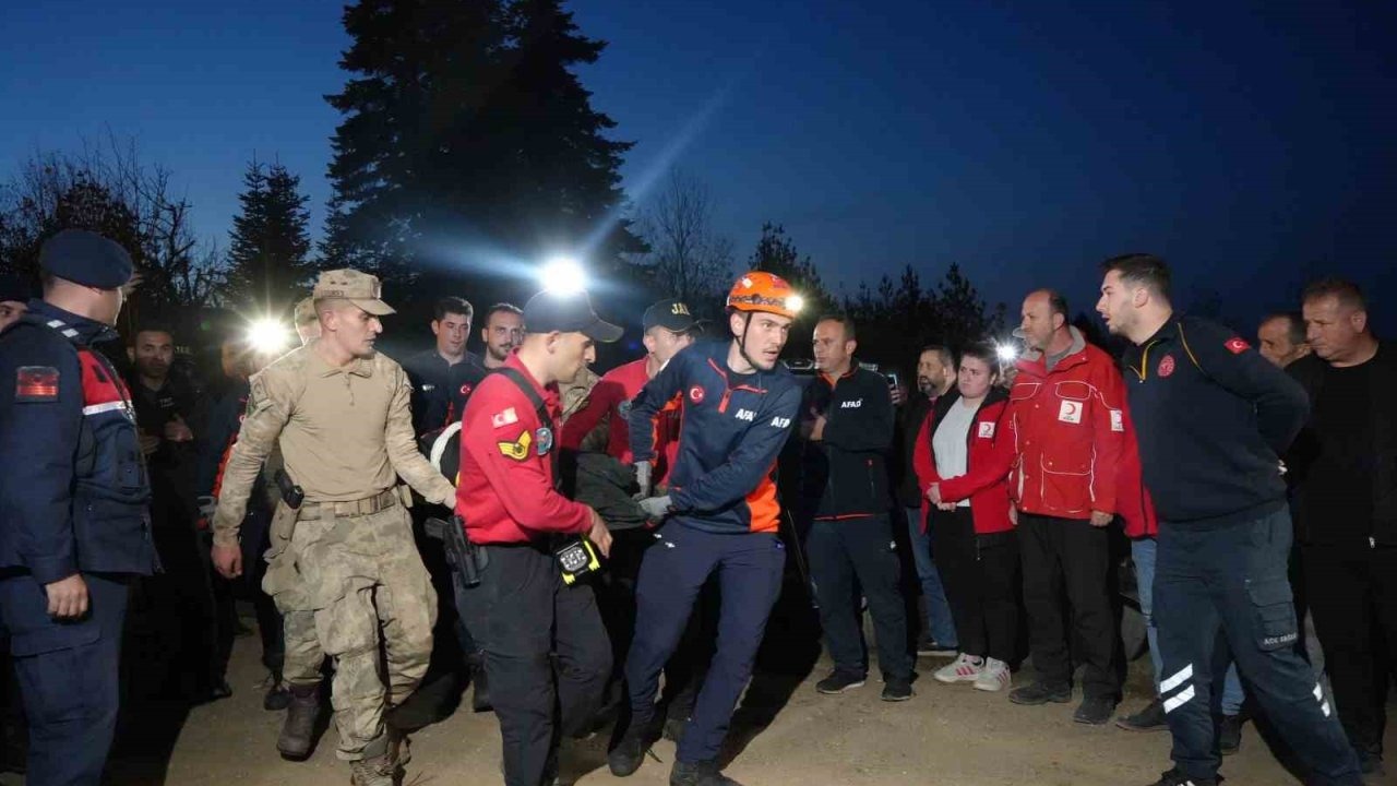 Bozkurt'taki Acı Olayda Son Gelişme: Anne ve Oğulun Cenazeleri Otopsi İçin Ankara'ya Gönderildi