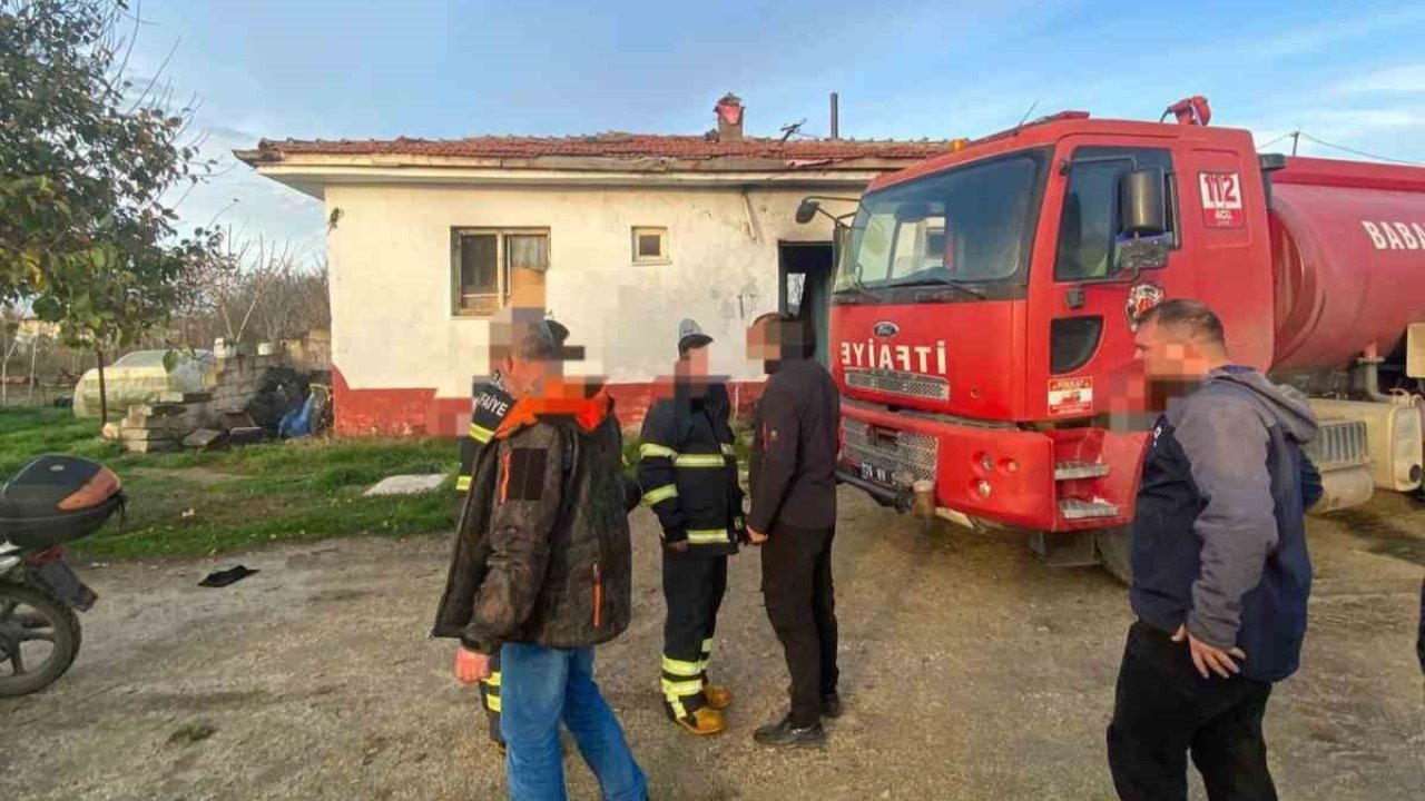 Dehşet Verici Olay: Boşandığı Eşinin Evini Yakarak Bir Kişiyi Öldürdü