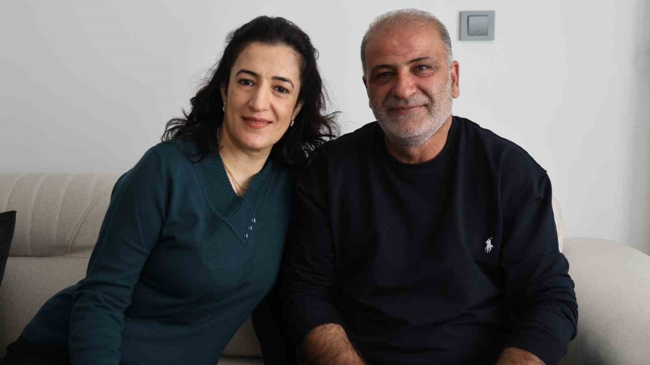 Elazığ’da Depremzede Arzu İnce: "Yaz Mevsimi Bitti Diye Üzülmedik, Evin İçerisi Yaz Sıcaklığında"