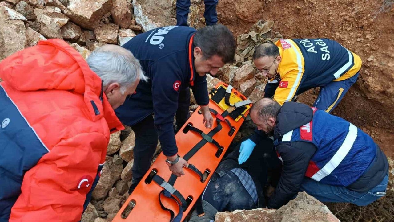 Elazığ'da Kaybolan Alzheimer Hastası Yaşlı Adam Yaralı Bulundu