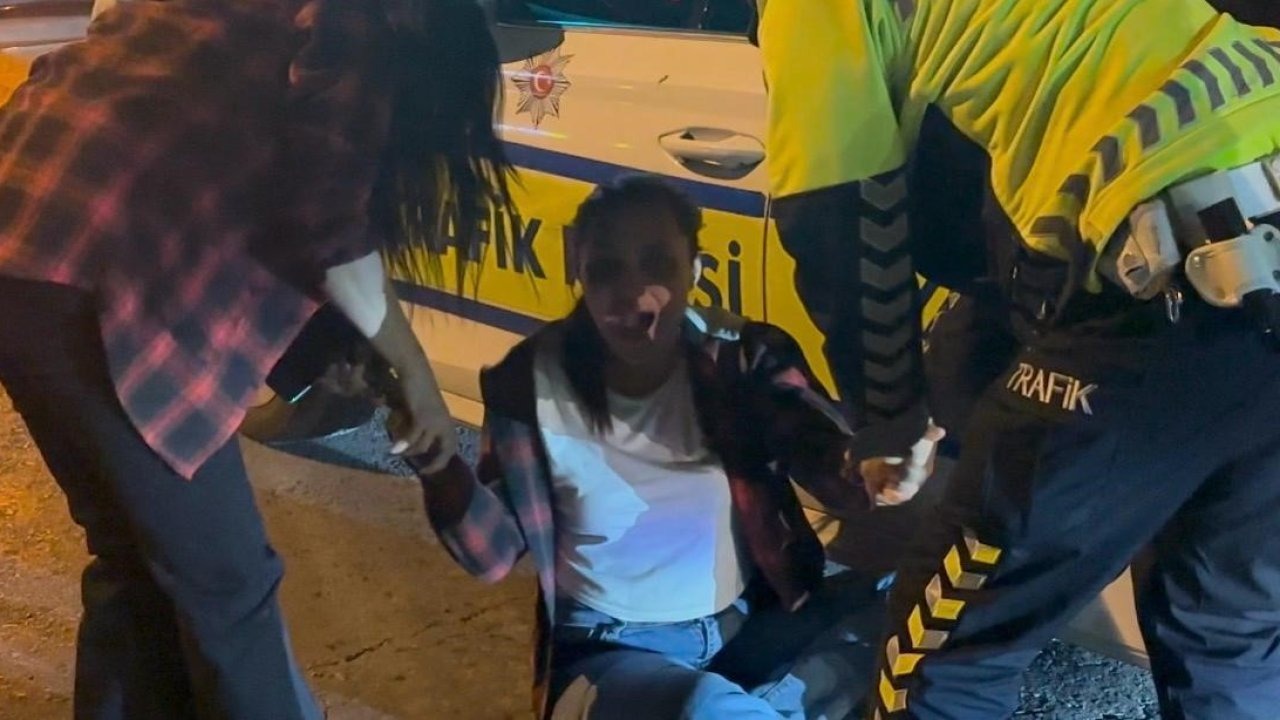 Kayseri'de Alkollü Sürücünün Yolcusu Polis Ekiplerine Zor Anlar Yaşattı