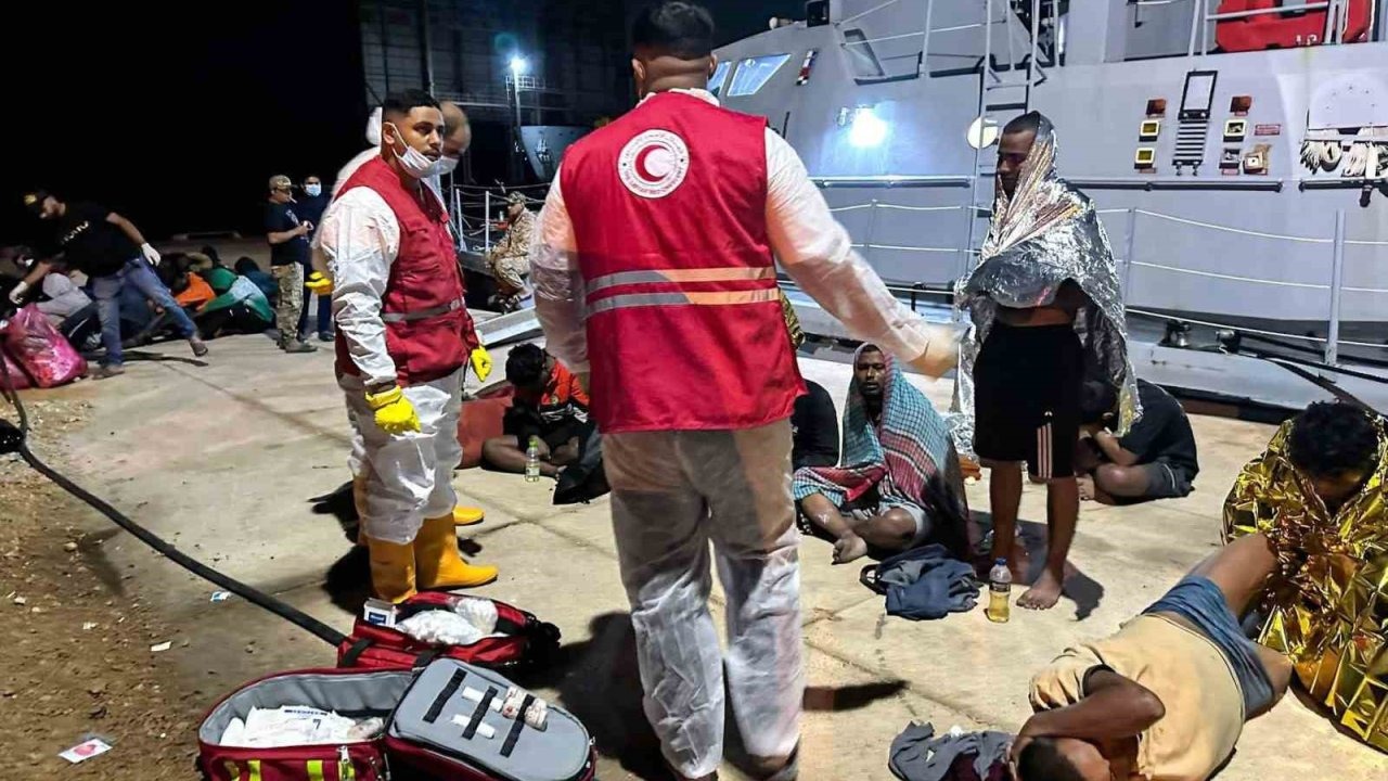 Libya Açıklarında İki Tekne Alabora Oldu: En Az 4 Düzensiz Göçmen Hayatını Kaybetti