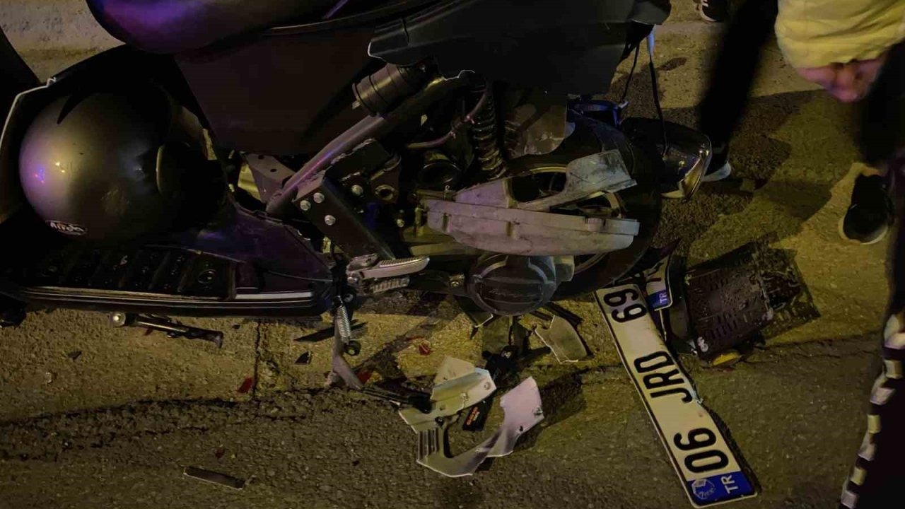 Mudanya'da Alkollü Olduğu İddia Edilen Sürücü Kazaya Neden Oldu, 2 Yaralıyı Bırakıp Kaçtı