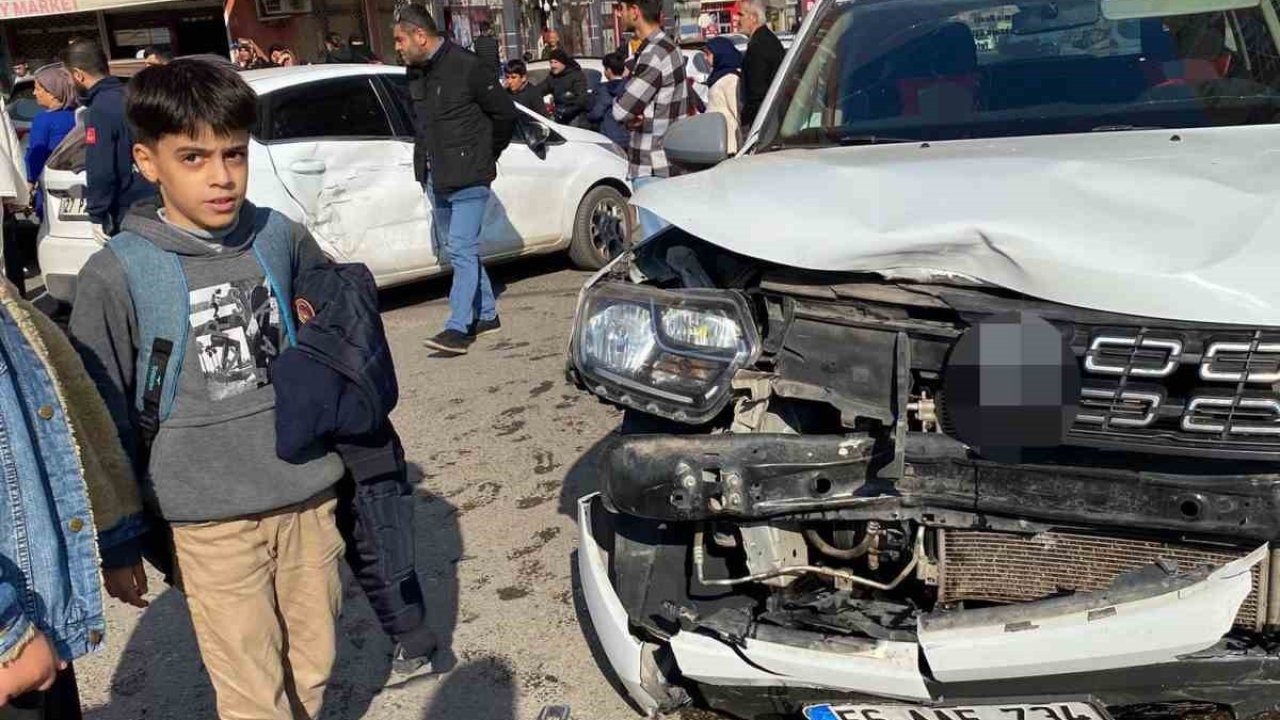 Siirt Kurtalan'da Trafik Kazası: 1 Kişi Yaralandı