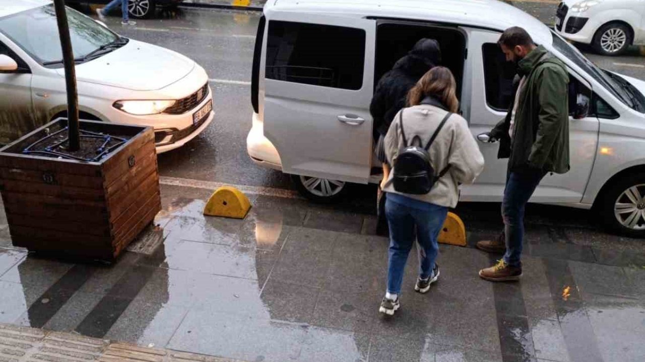Tekirdağ Kapaklı’da Fuhuş Operasyonu: 1 İşyeri Sahibi ve 5 Kadın Yakalandı