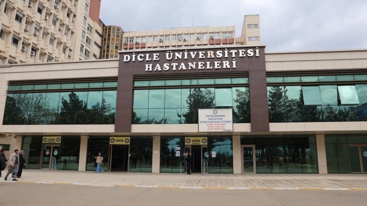 Bıçak parası aldığı için 15 yıla kadar hapis talebi  ile dava açılmıştı, görevine geri döndü