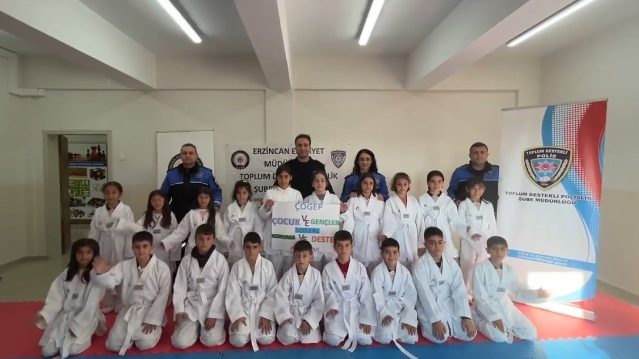 Erzincan’da "Hep Birlikte Aileyiz" Projesi kapsamında öğrencilere tekvando kıyafeti desteği