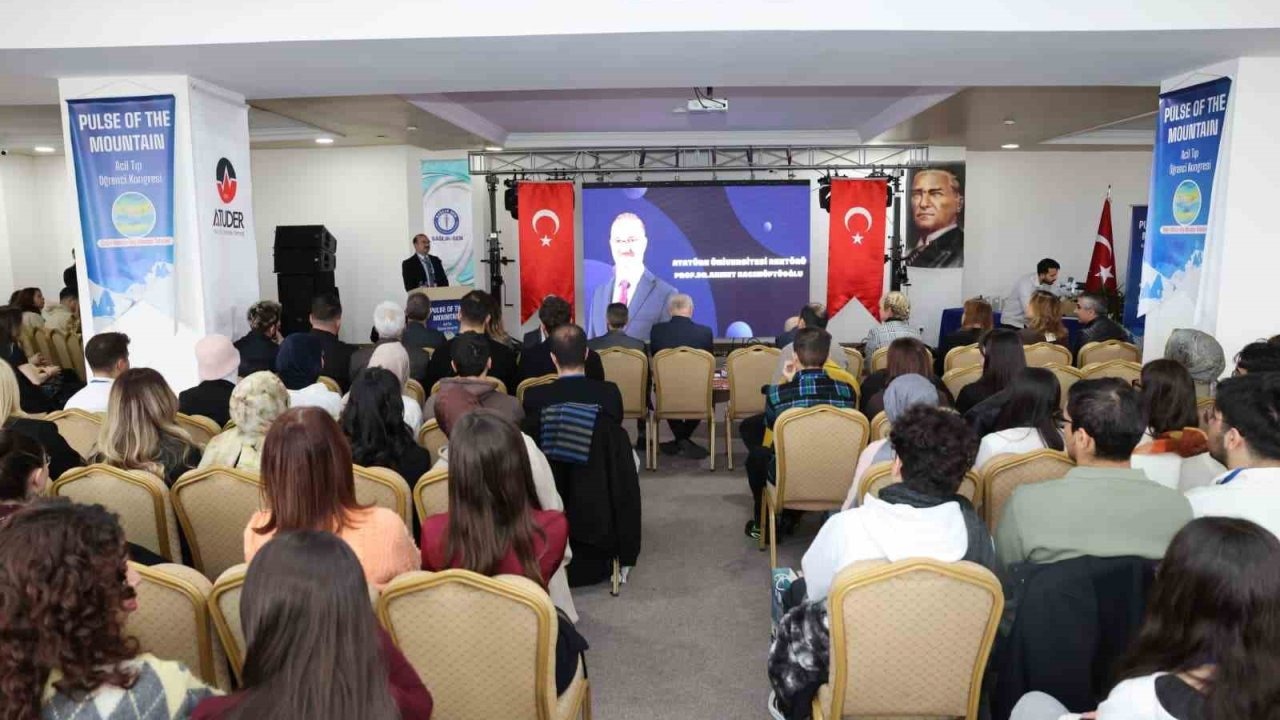 Erzurum’da "The Pulse Of The Mountain" Temalı Acil Tıp Öğrenci Kongresi Başladı
