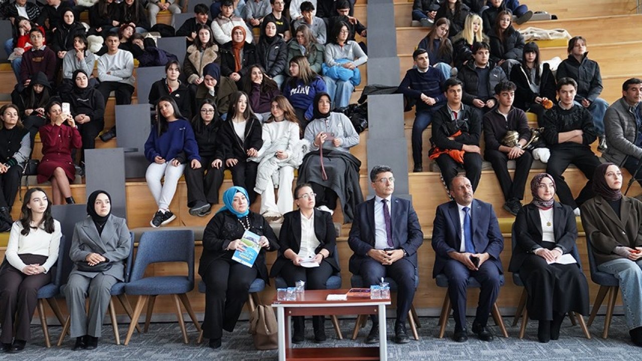 ETÜ’de Kütüphanelerin Gücü ve Kültürel Rolü Masaya Yatırıldı