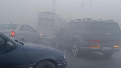 Iğdır'da Yoğun Sis Zincirleme Kazaya Neden Oldu