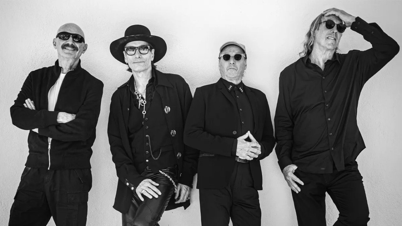 İstanbul’da 2026 Yazı Rock Rüzgarıyla Geçecek: Patti Smith, Chris Isaak ve Dev Kadrolu "BEAT" Geliyor!