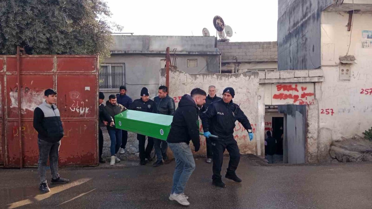 Karısını öldürdüğü iddia edilen şahsa ağırlaştırılmış ömür boyu hapis istemiyle dava açıldı