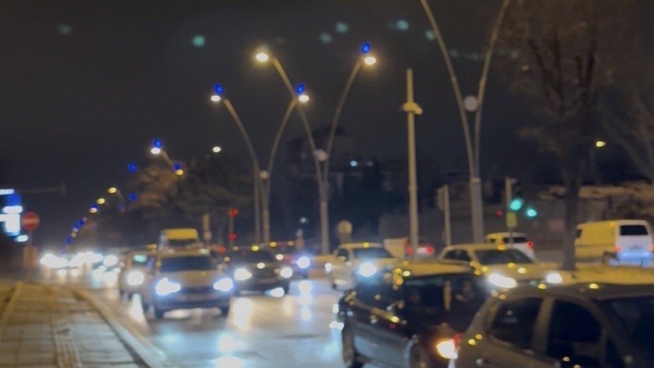 Tırın önüne atlayan şahıs hakkında adli işlem başlatıldı