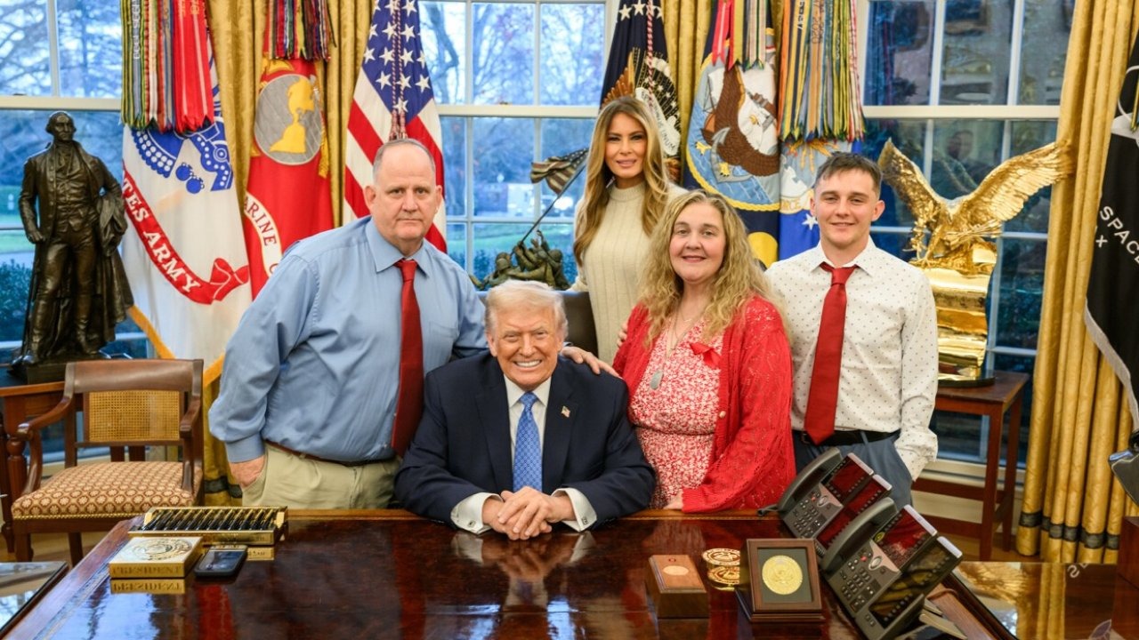 Trump, Saldırıdan Yaralı Kurtulan Ulusal Muhafız Askerinin Ailesiyle Beyaz Saray’da Buluştu