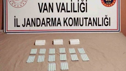Başkale’de 280 adet sentetik hap ele geçirildi
