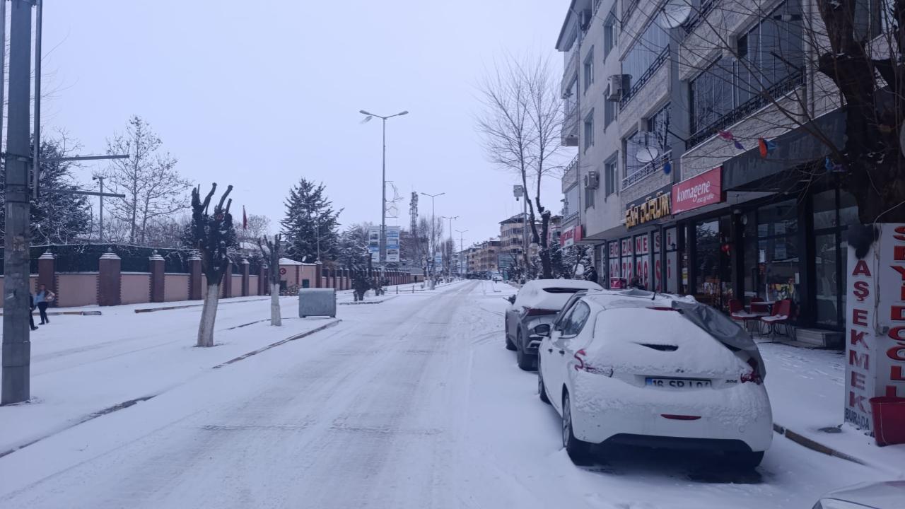 Iğdır Karanlıkta Kaldı! Elektrikler Ne Zaman Gelecek?