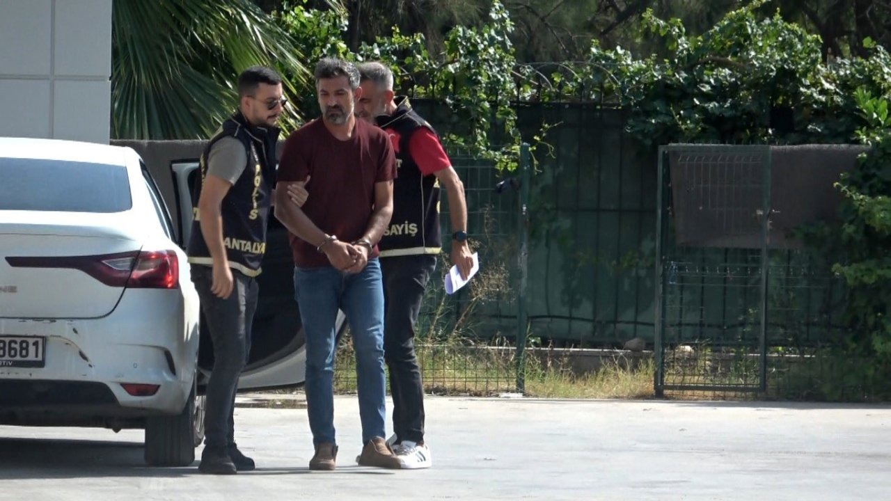 Eski eşini eşarpla boğarak öldürmüştü, cinayeti nasıl işlediğini anlattı