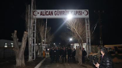Iğdır Valisi Taşolar, Alican Sınır Kapısı’nda İncelemelerde Bulundu