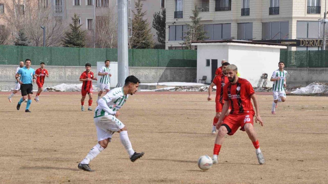 Kars 36 Spor Evinde Güldü: Doğubayazıt Spor’u Mağlup Etti