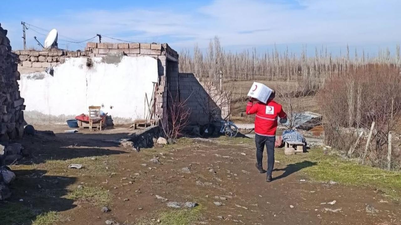 Kızılay Iğdır’da Ramazan’da İhtiyaç Sahiplerinin Yanında
