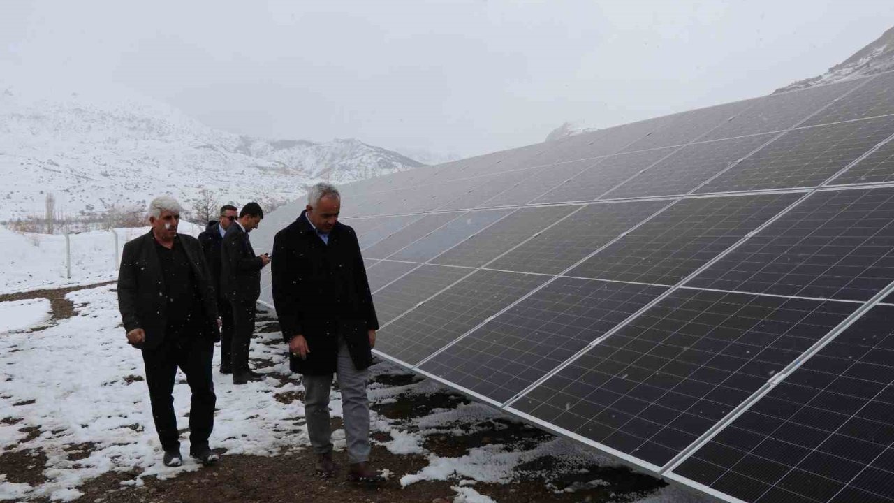 Oltu Belediyesi Enerjisini Güneşten Alacak: GES Projesinde Sona Yaklaşıldı
