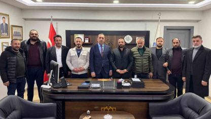 Erzurum’da Seçim Dengeleri Değişti: Oto Tamircilerinden Yücel Karakaya’ya Tam Destek!
