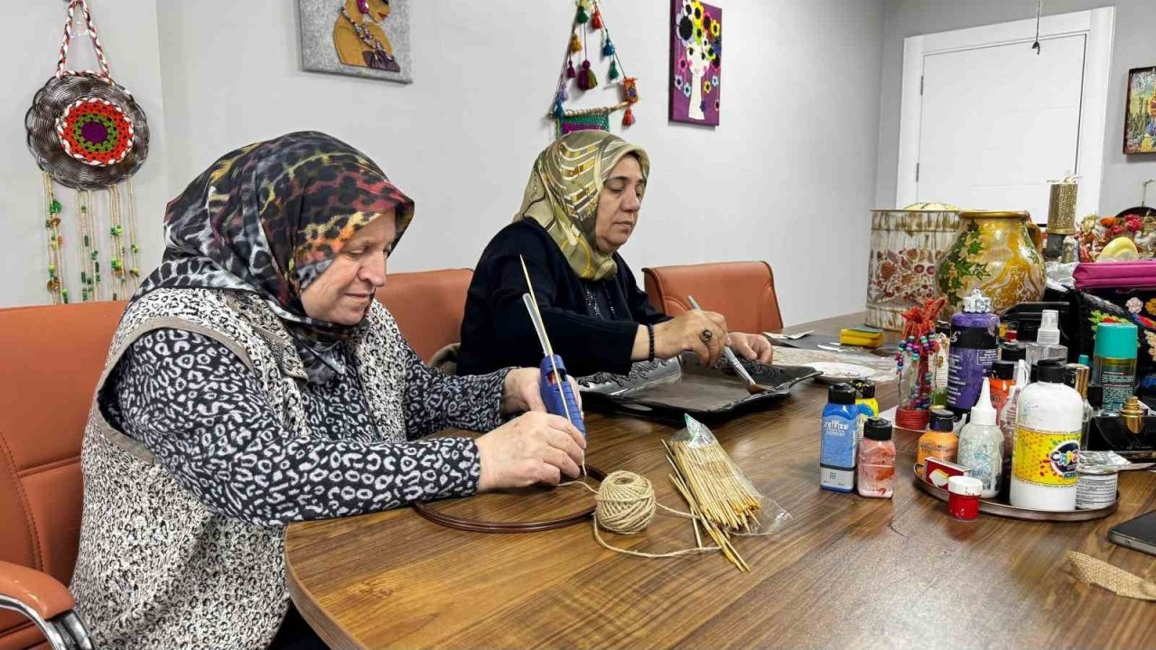 Ağrı’da Sıfır Atık Kursuyla Atıklar Sanata Dönüşüyor