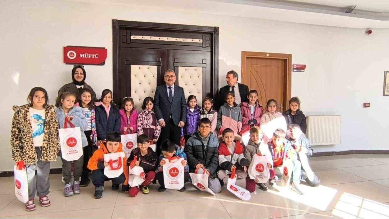 Erzurum İl Müftülüğü’nden Miniklere Anlamlı Ramazan Ziyareti