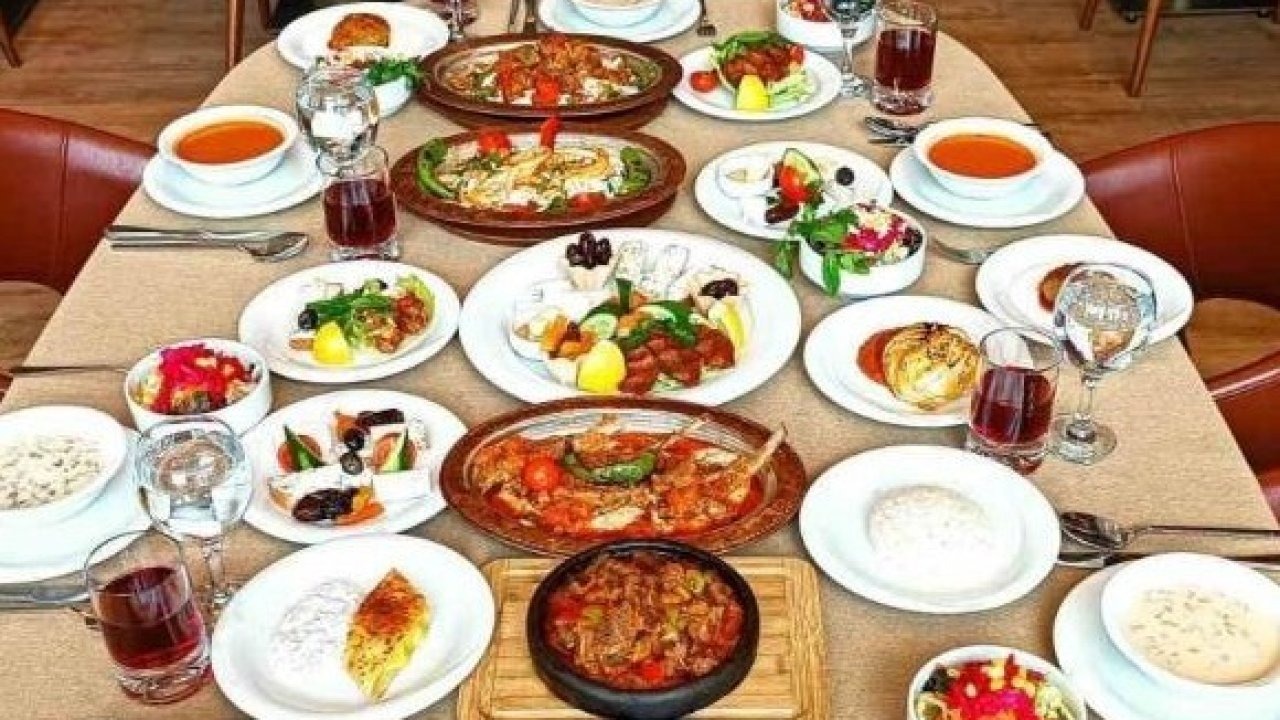 Erzurum Şehir Hastanesi’nden Ramazan’da Sağlıklı Beslenme Önerileri