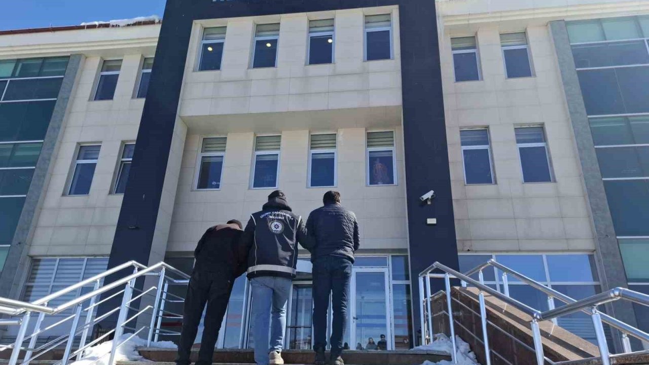 Kars’ta Göçmen Kaçakçılığı Operasyonu: Çok Sayıda Gözaltı