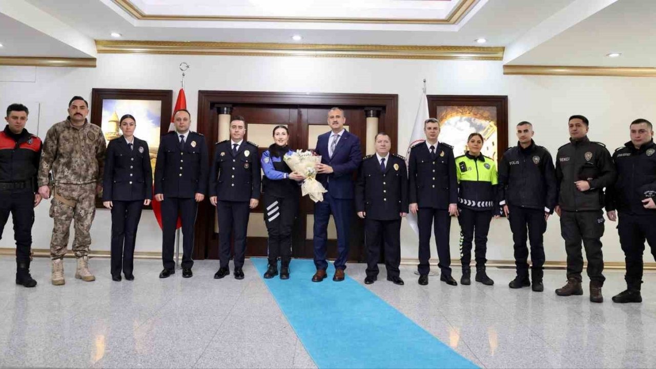 Ağrı'da Polis Haftası'nda Anlamlı Kutlama: Şehit Aileleri ve Emekli Personel Unutulmadı