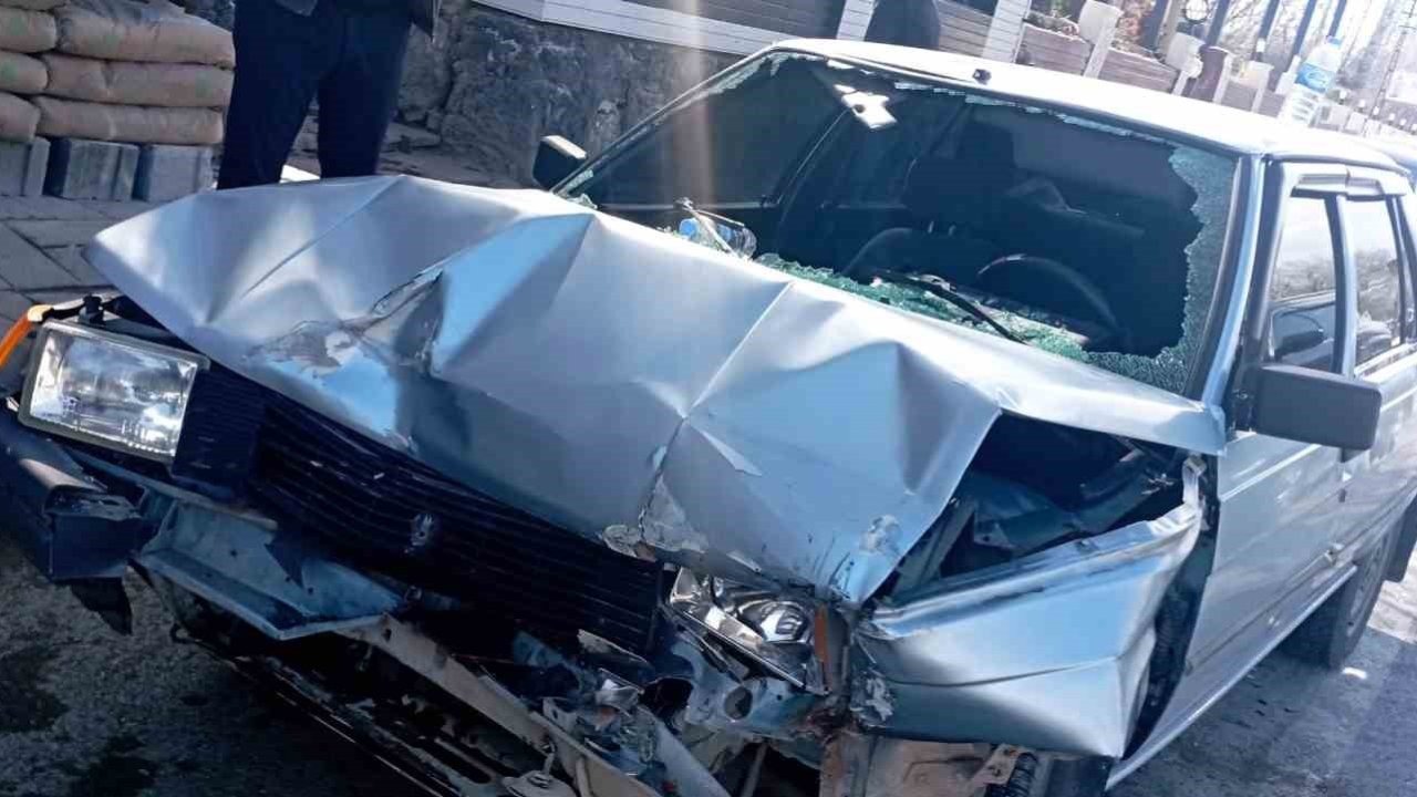 Edremit'te Korkutan Trafik Kazası: Yaralılar Hastaneye Kaldırıldı