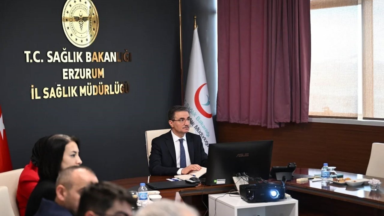 Erzurum Valisi Aydın Baruş İl Sağlık Müdürlüğünden Sağlık Yatırımları ve Hizmetleri Hakkında Brifing Aldı
