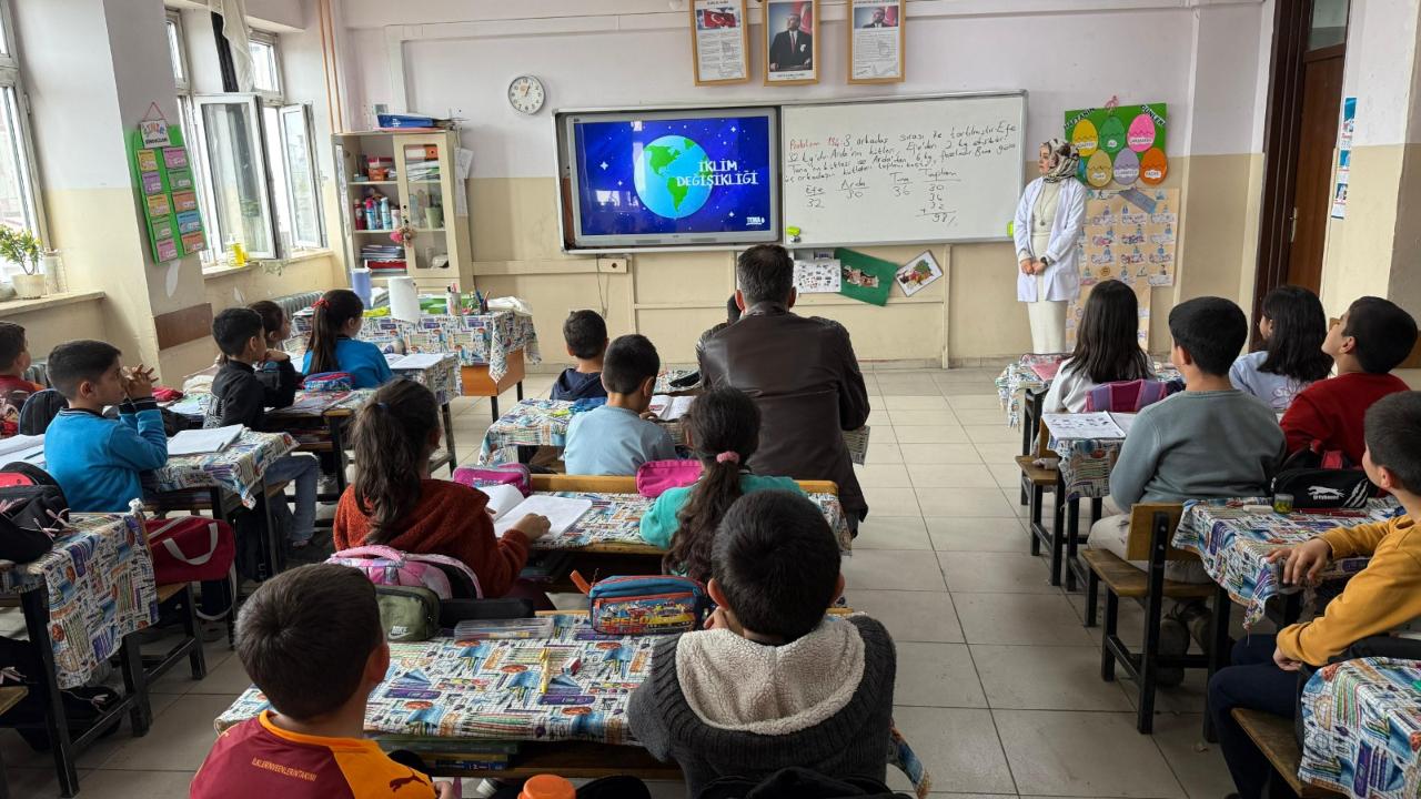 Iğdır'da TEMA çevre bilincini artırmaya yönelik çalışmalar devam ediyor