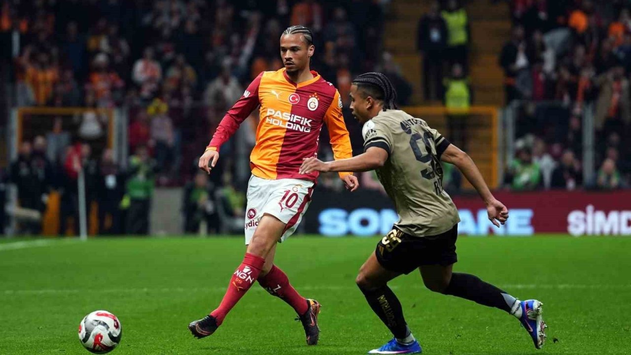 Süper Lig'de Zirve Karıştı: Galatasaray Puan Kaybetti Fenerbahçe Farkı İkiye İndirdi