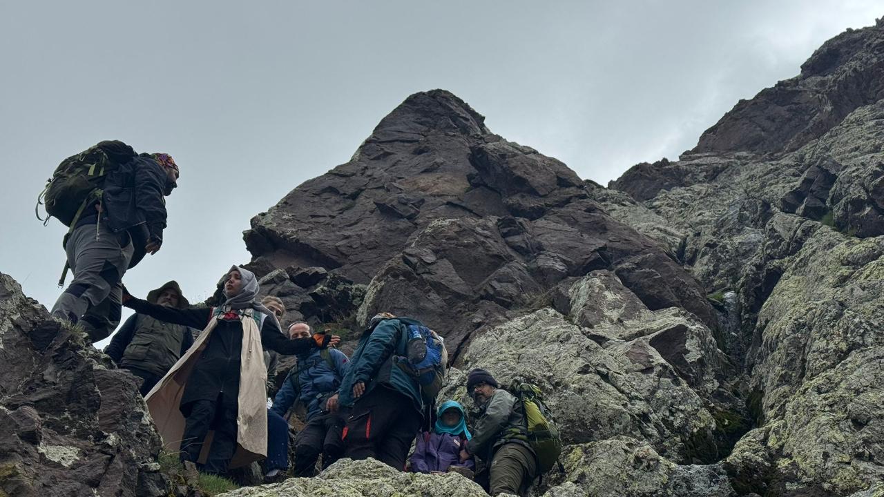19 Mayıs Coşkusunu Tekelti Dağı’na Taşıdı!