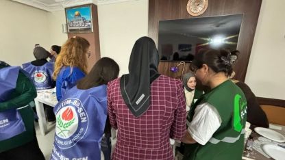 Kars’ta Sanat ve Dayanışma Rüzgarı: Eğitim-Bir-Sen’den Alçı Boyama Atölyesi