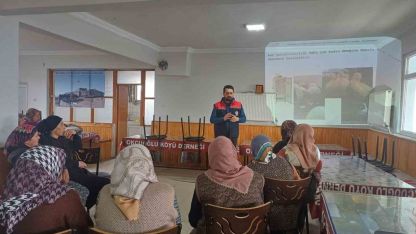 Arpaçaylı Kadın Üreticilere Modern Kaz Yetiştiriciliği Eğitimi
