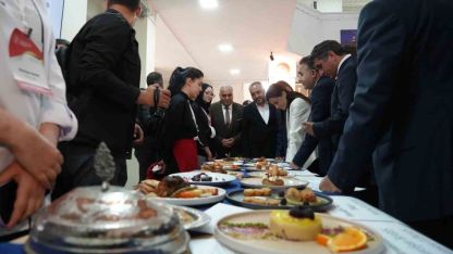 Erzurum'da Liseler Arası Lezzet Düellosu: Türk Mutfağı Yarışmasının Şampiyonu Belli Oldu