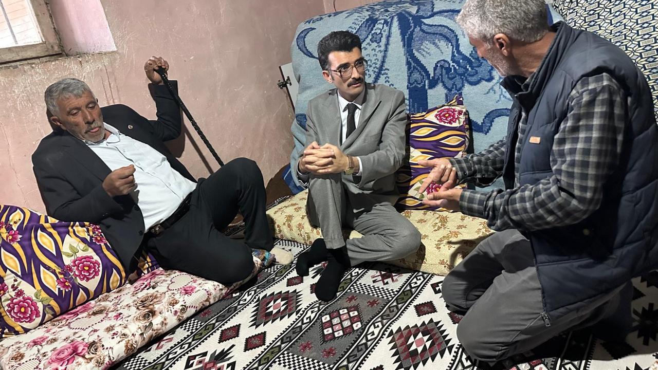 AK Parti Tuzluca İlçe Teşkilatı’ndan Yassıbulak Köyünde yangınzedeye Ziyaret