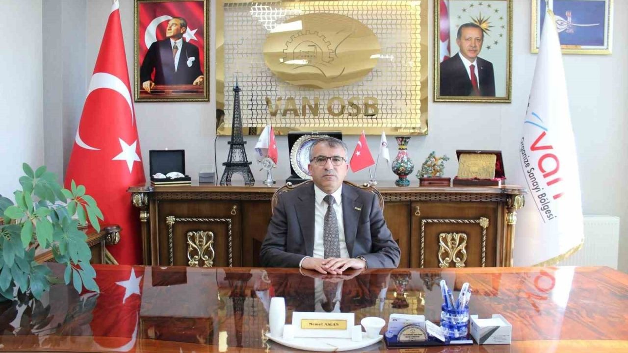 "Anne Karşılıksız Sevginin Adıdır": Başkan Memet Aslan’dan Anlamlı Kutlama