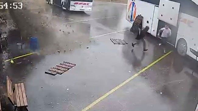 Facianın Eşiğinden Dönüldü: Otobüs Çekildi, Dağ Devrildi!