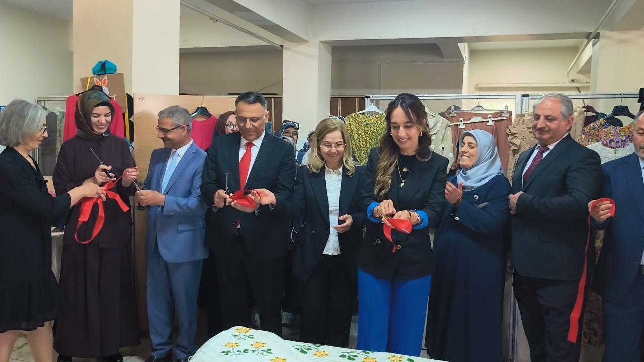 Iğdır’da El Emeği Göz Nuruna Muhteşem Sergisi